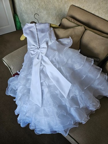 Sarah louise white - louise", ruffle"